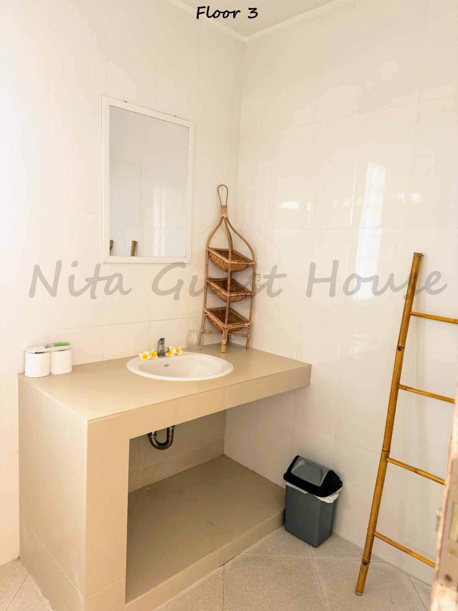 Nita Guest House Bali チャングー エクステリア 写真